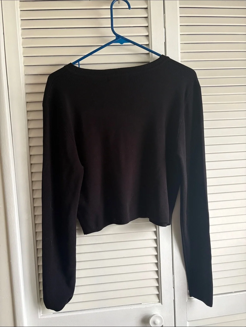 Girl’s Black Crop Long-Sleeve Top - XL